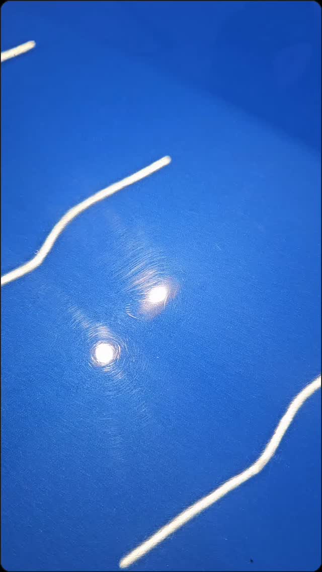 Trzeba było wykonać sporo poprawek po lakiernika ale ostatecznie Z4 prezentuje sie perfekcyjnie ✨️
Jako bonus wleciała powloka Grafenowa Cleantle Admire oraz czyszczenie i impregnacja dachu.
P.S. nie zapomnieliśmy też o skórach we wnętrzu 😉
#korektalakieru #polerowanie #autore #Cleantle #Detailing @Cleantle @Evoxa @IPS Detailing Pads